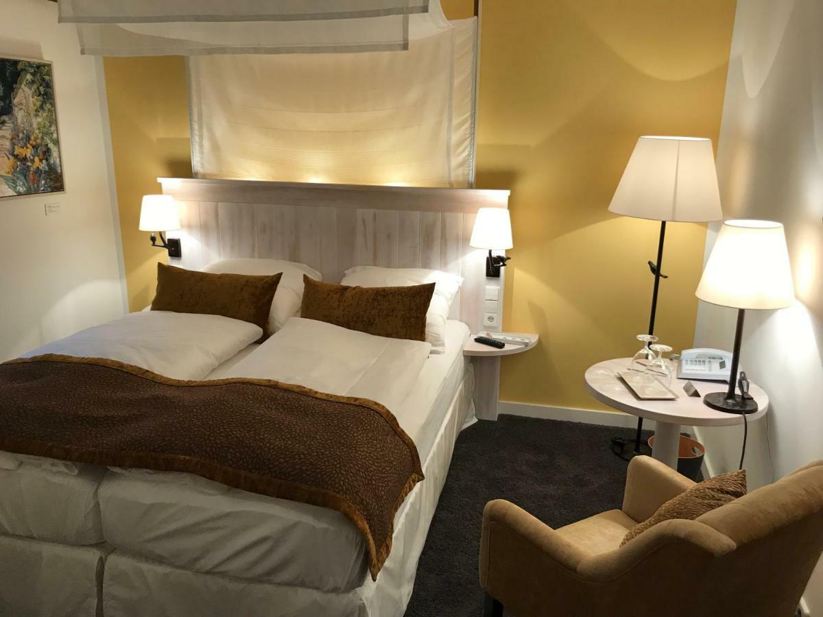 Hotel Altes Amtshaus, 3 Mulfingen Zewnętrze zdjęcie